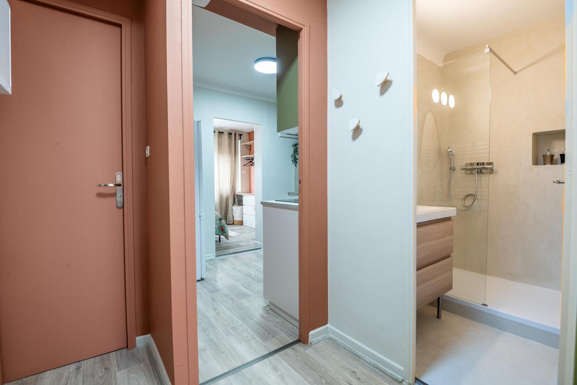 Apartamento Au Calme De L'Iris - Clim - Garage - Wifi - Tramway Aviñón Exterior foto