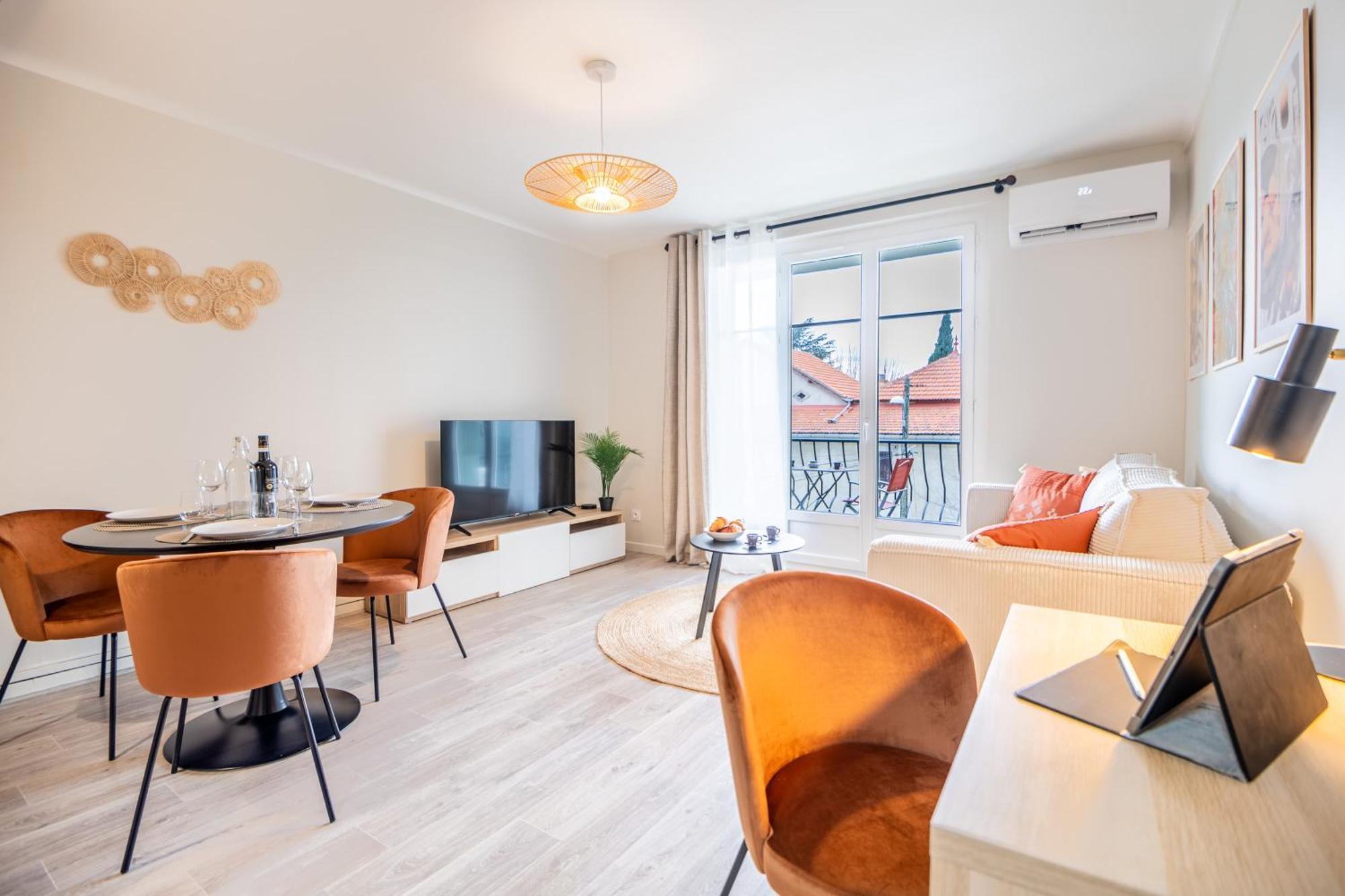 Apartamento Au Calme De L'Iris - Clim - Garage - Wifi - Tramway Aviñón Exterior foto