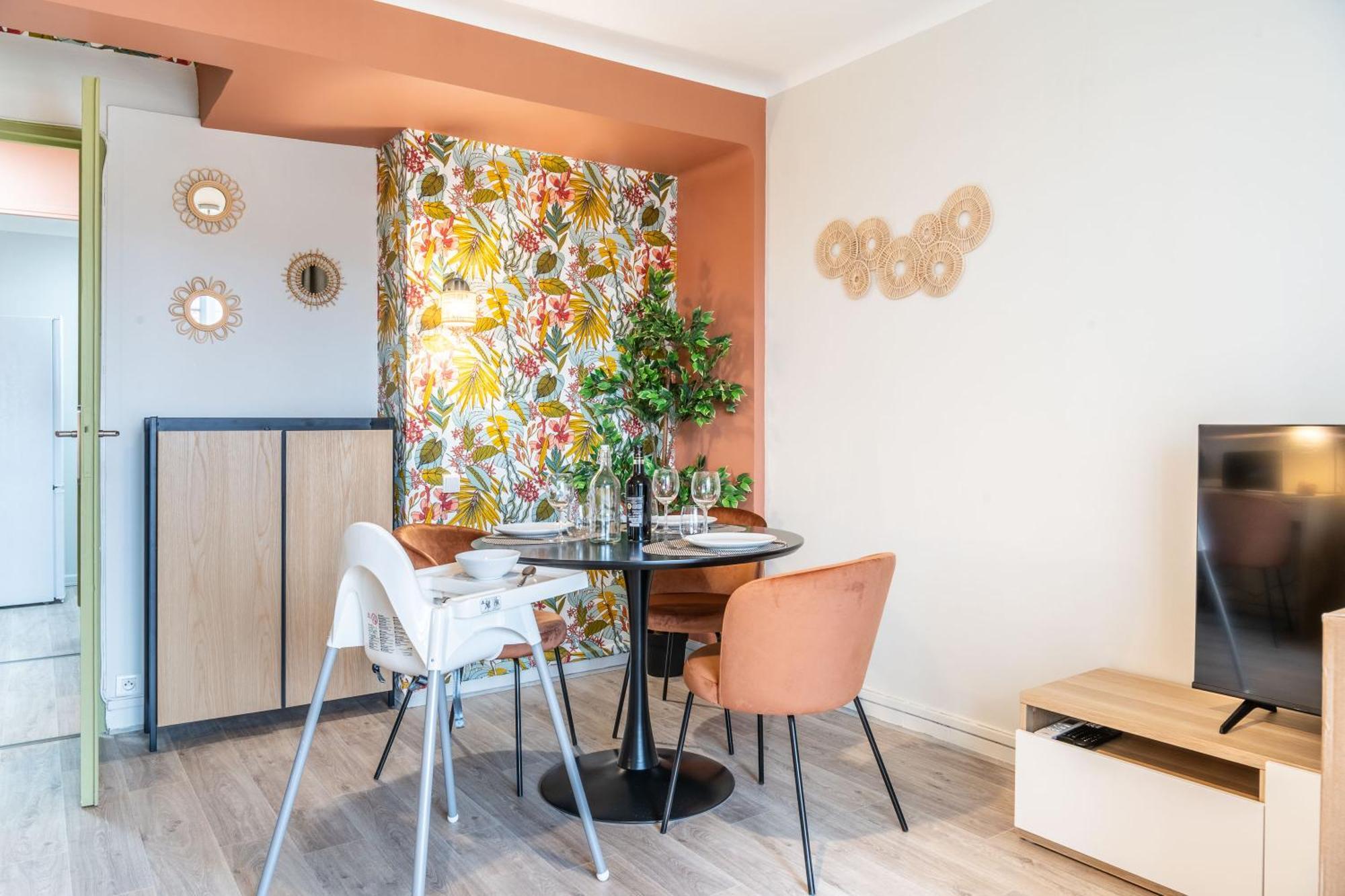 Apartamento Au Calme De L'Iris - Clim - Garage - Wifi - Tramway Aviñón Exterior foto
