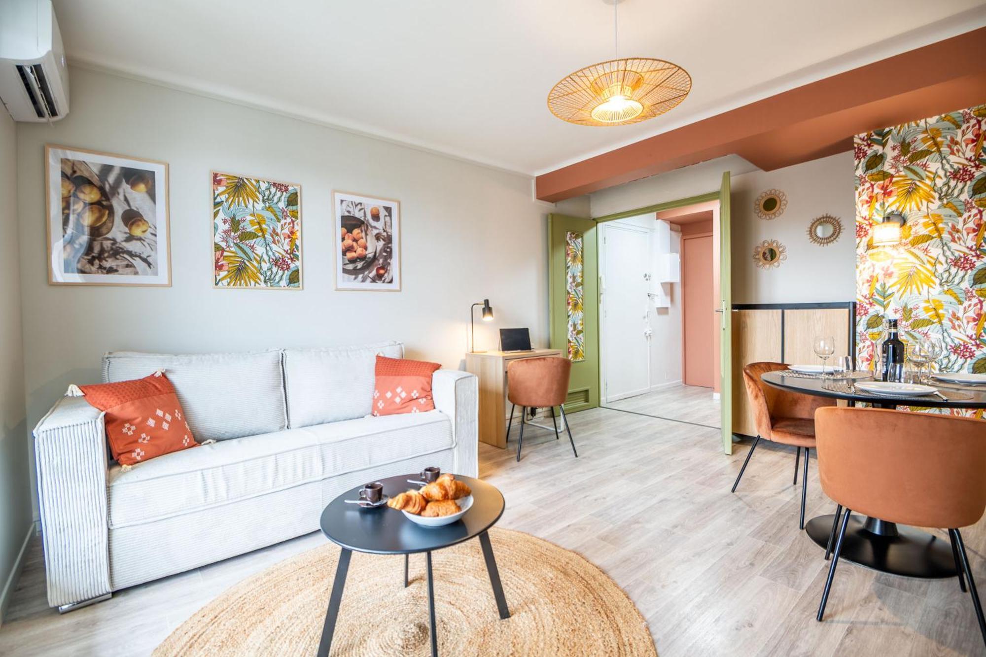 Apartamento Au Calme De L'Iris - Clim - Garage - Wifi - Tramway Aviñón Exterior foto